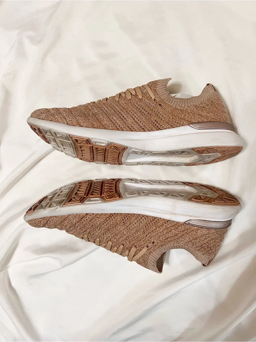 ATHLETIC PROPULSION LABS | ROSE GOLD TECHLOOM WAVE SNEAKERS SIZE 8.5